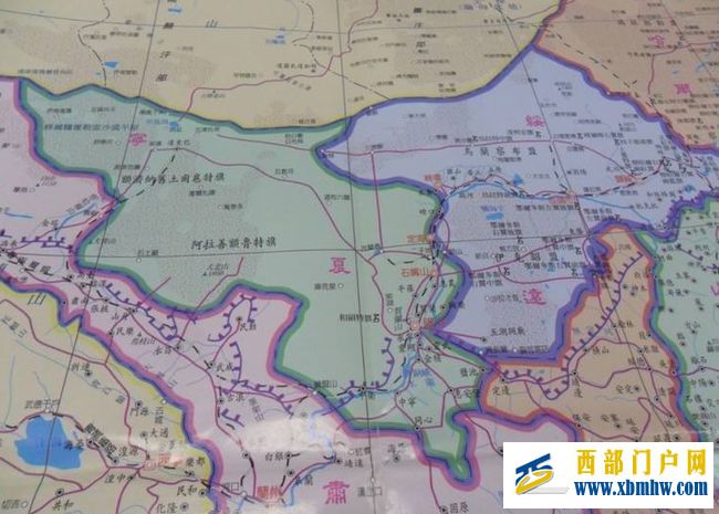 内蒙古自治区建立以后,为何首府城市,必须选择呼和...(图9) 内蒙古自治区建立以后,为何首府城市,必须选择呼和...(图9)