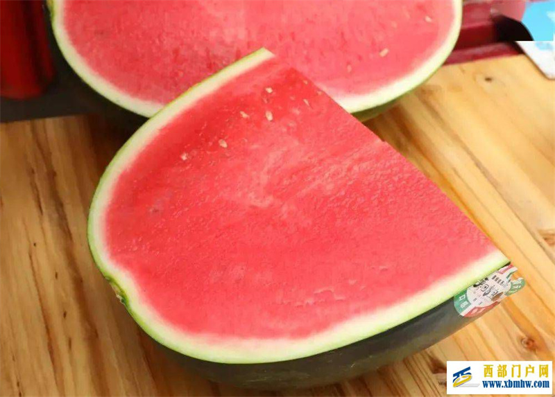 这个夏天,来崇左,实现“水果自由”(图1) 这个夏天,来崇左,实现“水果自由”(图1)