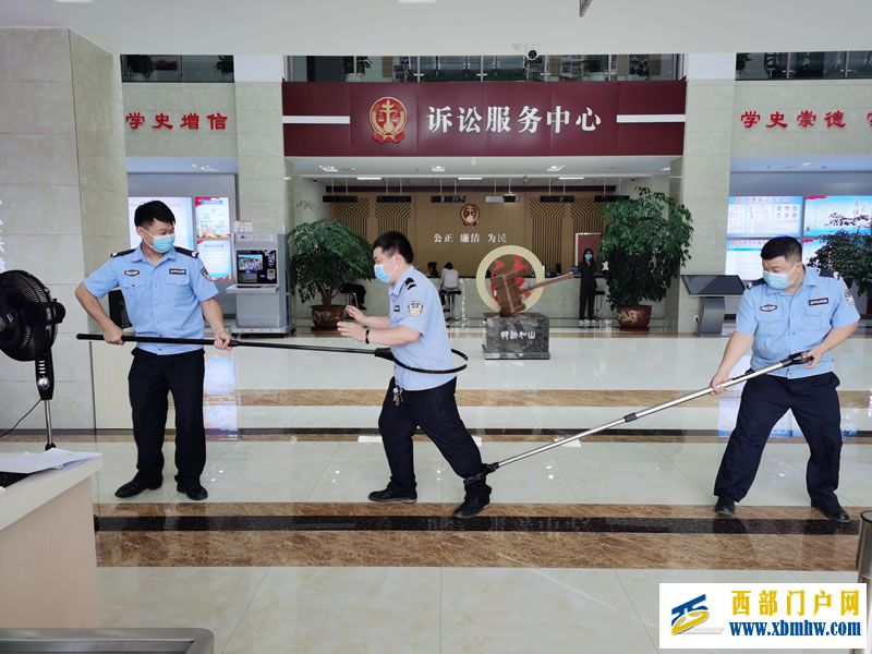 蓝色盾牌筑牢安全防线,甘于奉献传递司法温情(图3) 3.jpg