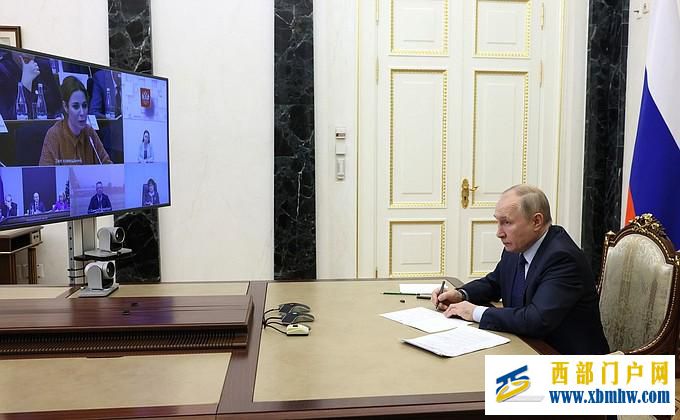 普京出席 普京出席