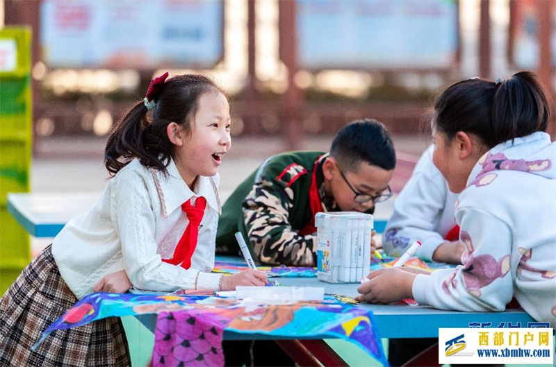 呼和浩特:春风入画纸鸢飞(图4) 呼和浩特:春风入画纸鸢飞(图4)