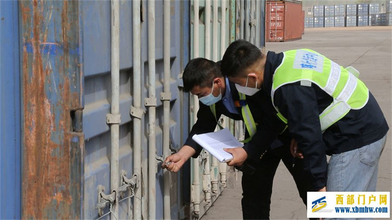 2023年首列喀什至塔什干中亚班列开行(图3) 2023年首列喀什至塔什干中亚班列开行(图3)