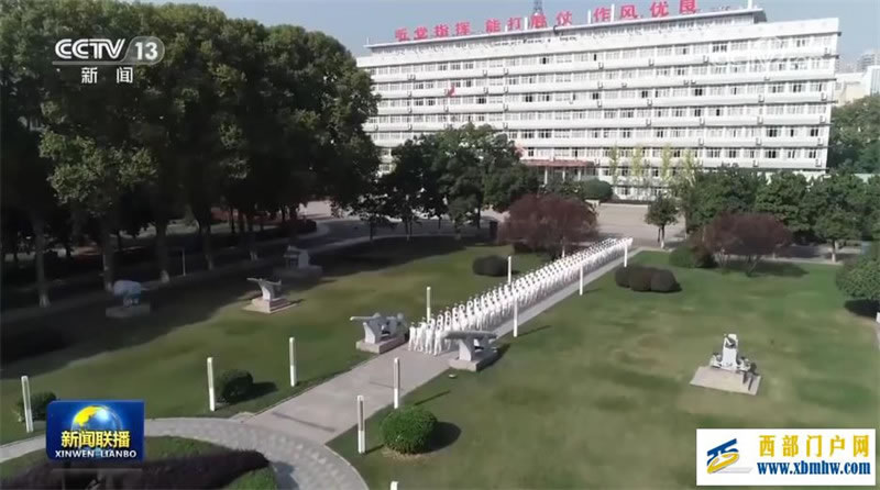 牢记殷殷嘱托 努力为国防和军队现代化贡献力量——习近平主席给安徽省潜山野寨中学新考取军校同学们的回信引起热烈反响(图2) 牢记殷殷嘱托 努力为国防和军队现代化贡献力量——习近平主席给安徽省潜山野寨中学新考取军校同学们的回信引起热烈反响(图2)