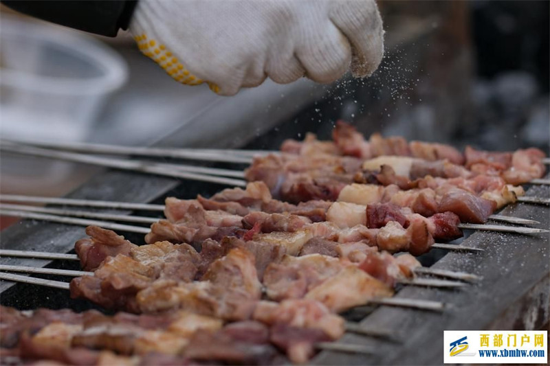 “冬宰”:雪天里的烟火气(图5) “冬宰”:雪天里的烟火气(图5)