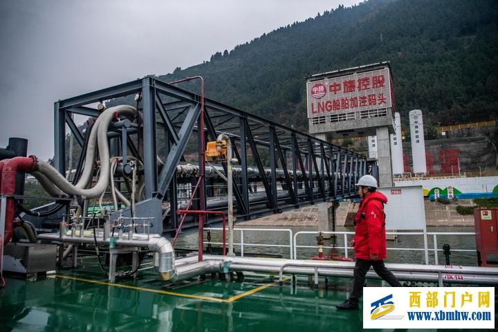 长江六日(图18) 长江六日(图18)