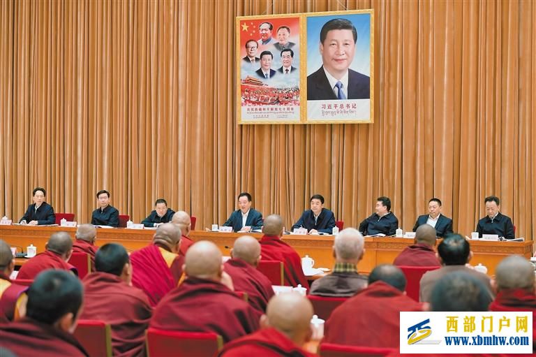 7bc65306-2e11-4df3-822c-79adabddc566.jpg 王君正在全区宗教界代表人士座谈会上强调(图1)