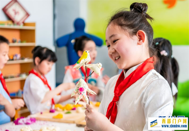 巧手捏寒燕 指尖传民俗(图1) 巧手捏寒燕 指尖传民俗(图1)