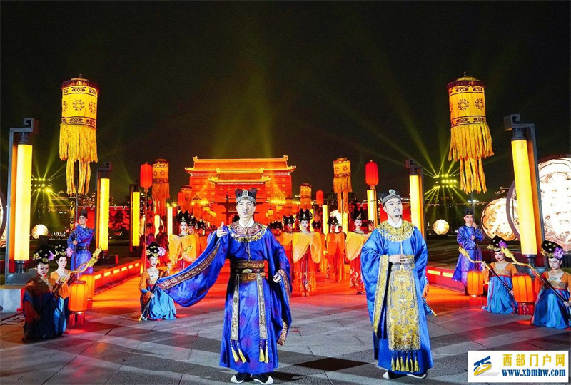 再现“山河诗长安” 西安城墙《梦长安——大唐迎宾盛礼》震撼复演(图1) 再现“山河诗长安” 西安城墙《梦长安——大唐迎宾盛礼》震撼复演(图1)