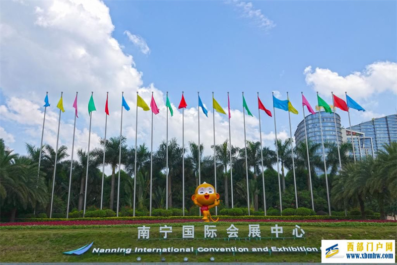 广西南宁:“盛装”迎盛会(图2) 广西南宁:“盛装”迎盛会(图2)