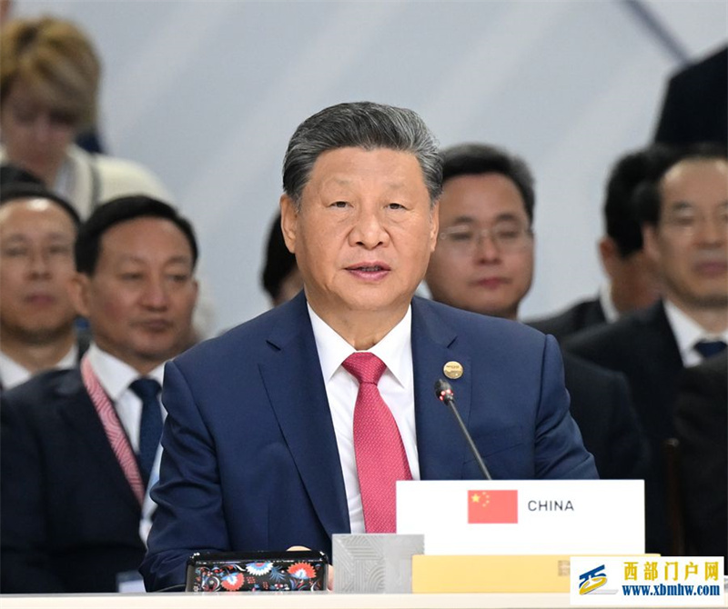 习近平出席金砖国家领导人第十六次会晤并发表重要讲话(图2) 习近平出席金砖国家领导人第十六次会晤并发表重要讲话(图2)