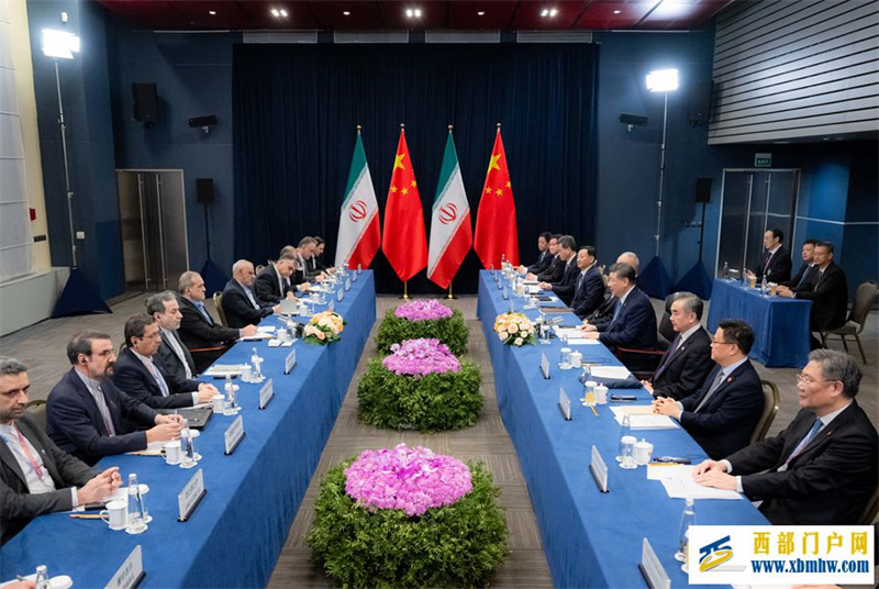 习近平会见伊朗总统佩泽希齐扬(图2) 习近平会见伊朗总统佩泽希齐扬(图2)