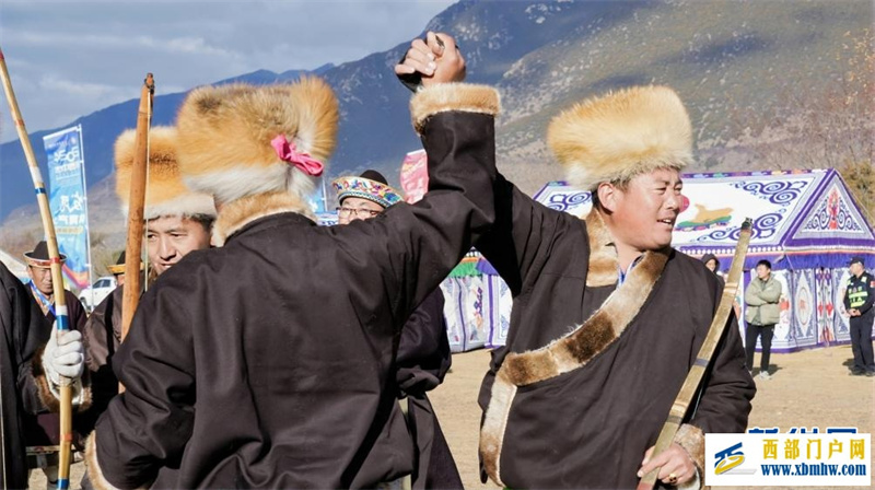 西藏第九届林芝响箭比赛在米林举行(图1) 西藏第九届林芝响箭比赛在米林举行(图1)