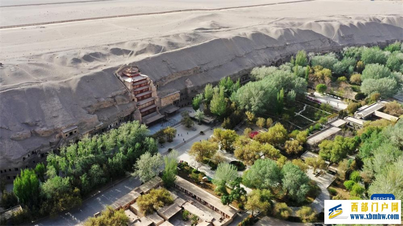 敦煌:镶嵌在沙漠里的绿宝石(图4) 敦煌:镶嵌在沙漠里的绿宝石(图4)