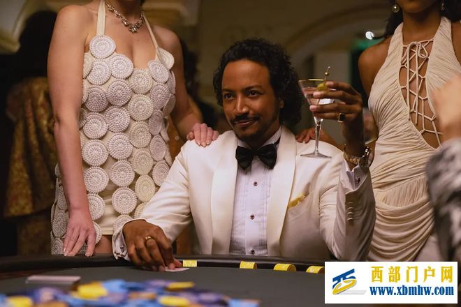 《绝命毒师》主创操刀,是“高开低走”还是“神剧诞生”?(图6) 《绝命毒师》主创操刀,是“高开低走”还是“神剧诞生”?(图6)